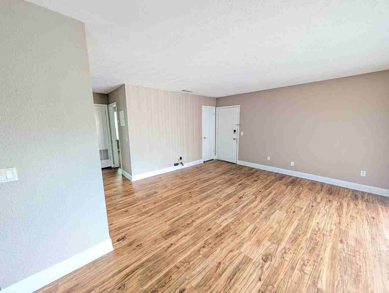 13828 Orange Sunset Dr - Photo 6 of 16