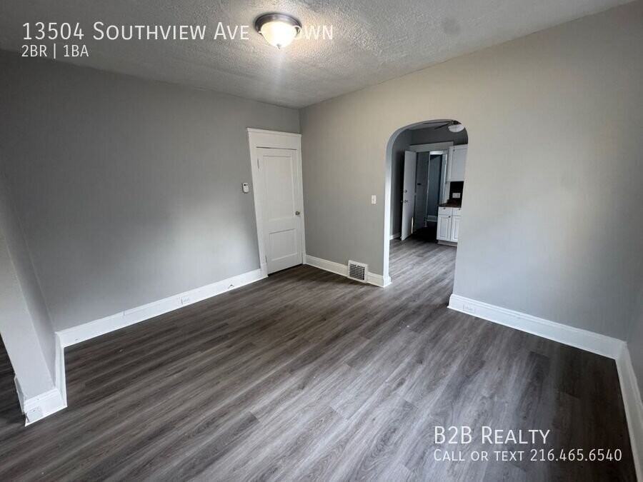13504 Southview Ave #DOWN - Photo 7 of 19
