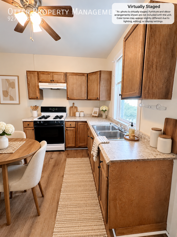 927 S 58th St - Photo 3 of 46