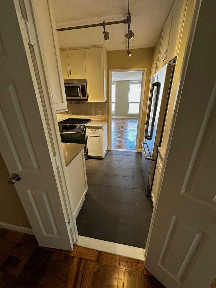 77 Pond Ave #1001 - Photo 4 of 24