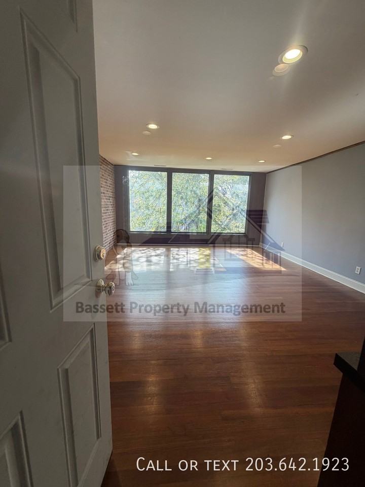 53 Academy Hill Rd 3rd Fl - Photo 2 of 15