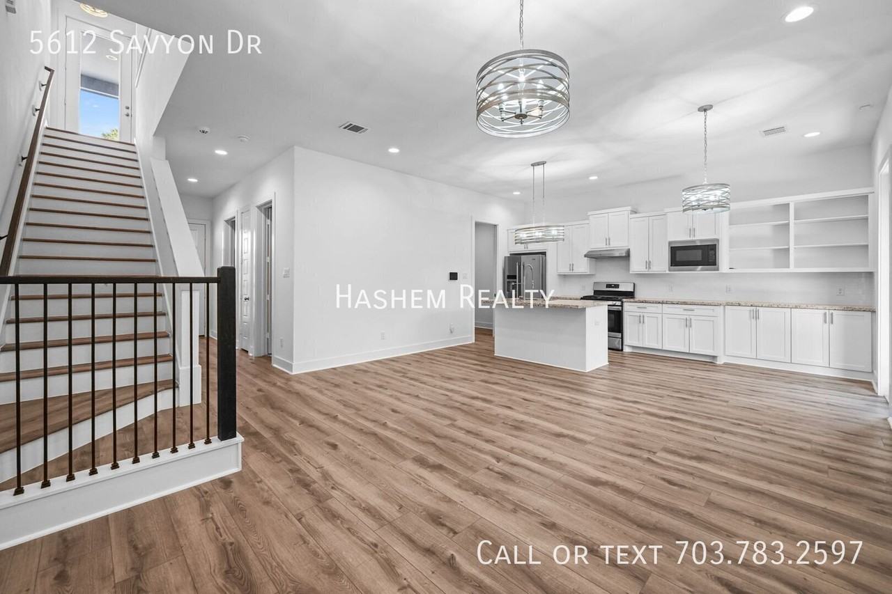 5612 Savyon Dr - Photo 2 of 15