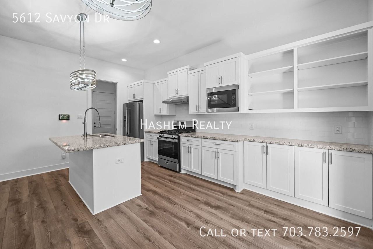 5612 Savyon Dr - Photo 5 of 15