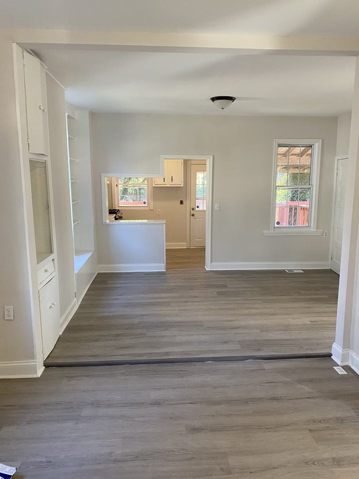 6407 Lehnert St - Photo 5 of 19