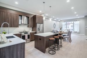featured image of 845 N Orianna St