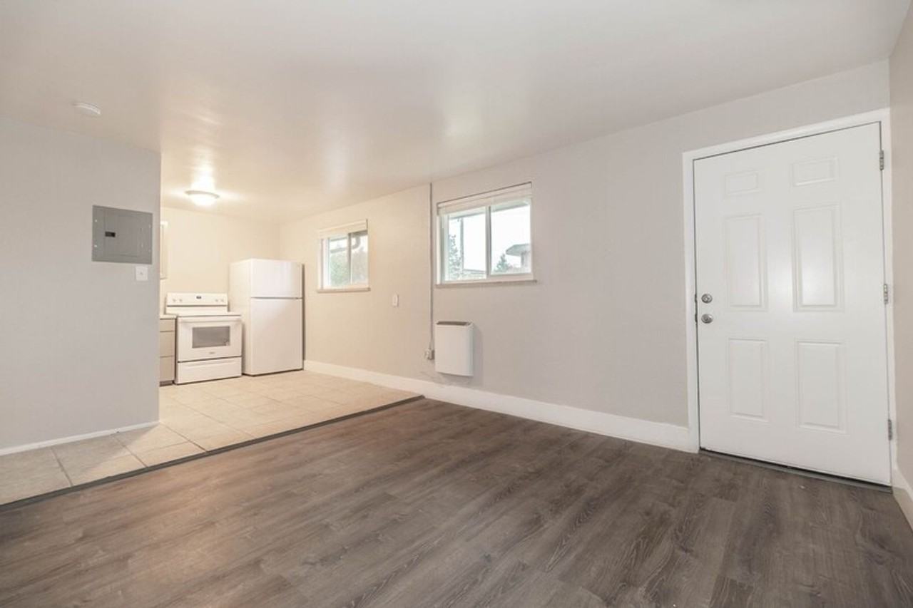 8733 E 14th Ave #8733 - Photo 5 of 16
