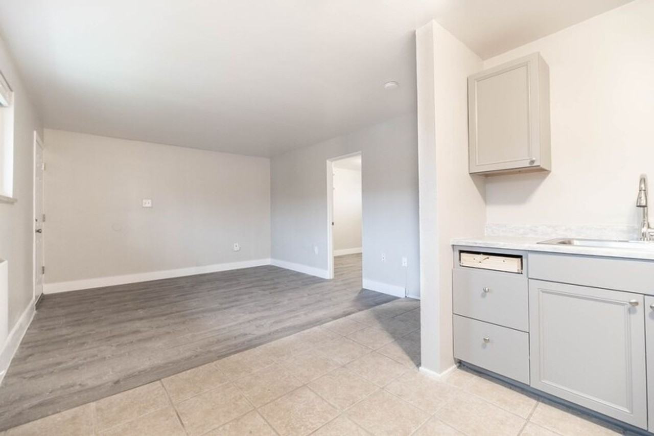 8733 E 14th Ave #8733 - Photo 6 of 16