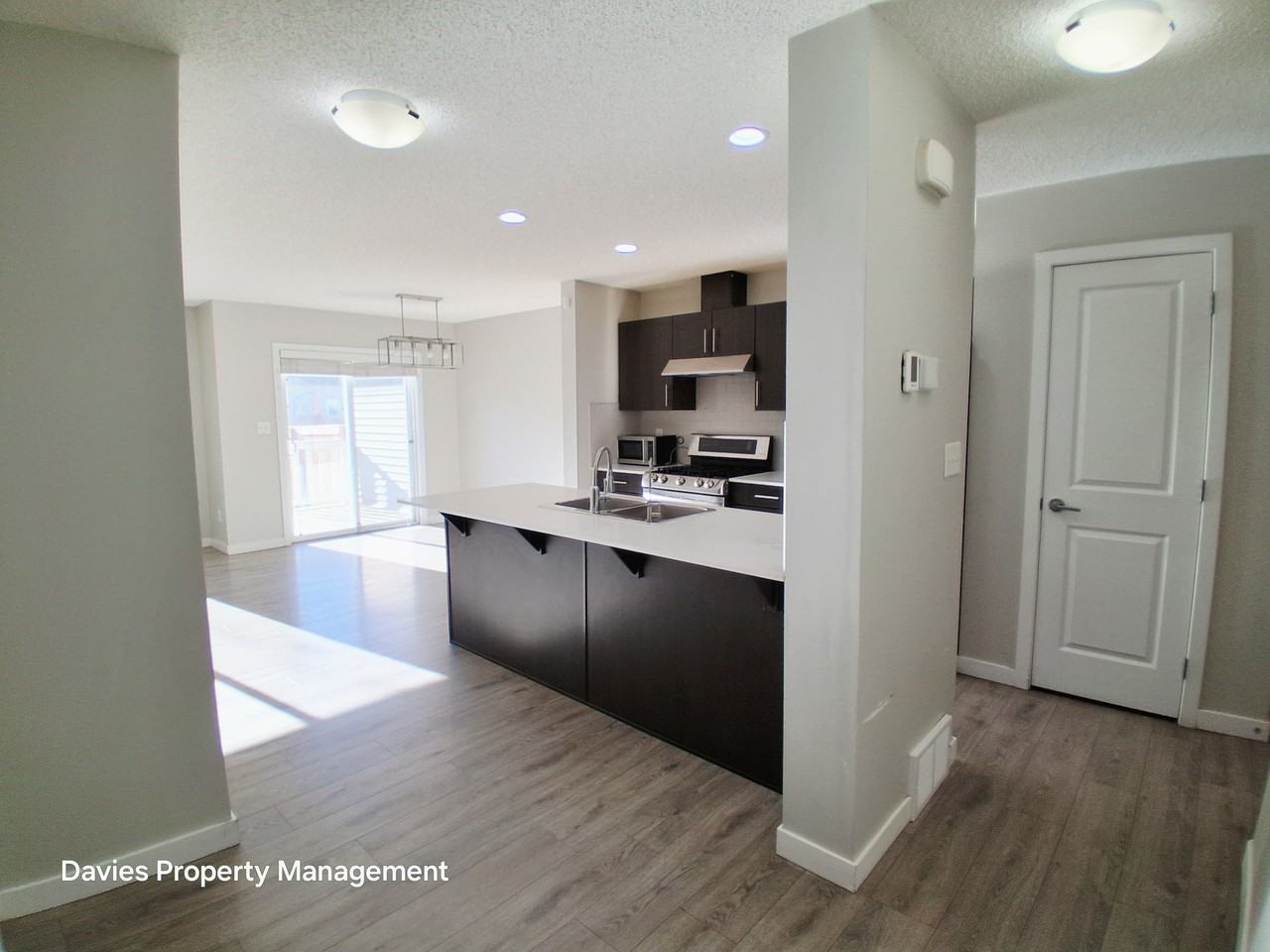 2546 Casey Way Sw - Photo 3 of 16