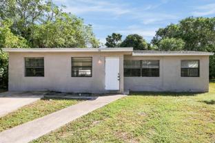 331 Sw 11th Ave - Photo 1 of 1