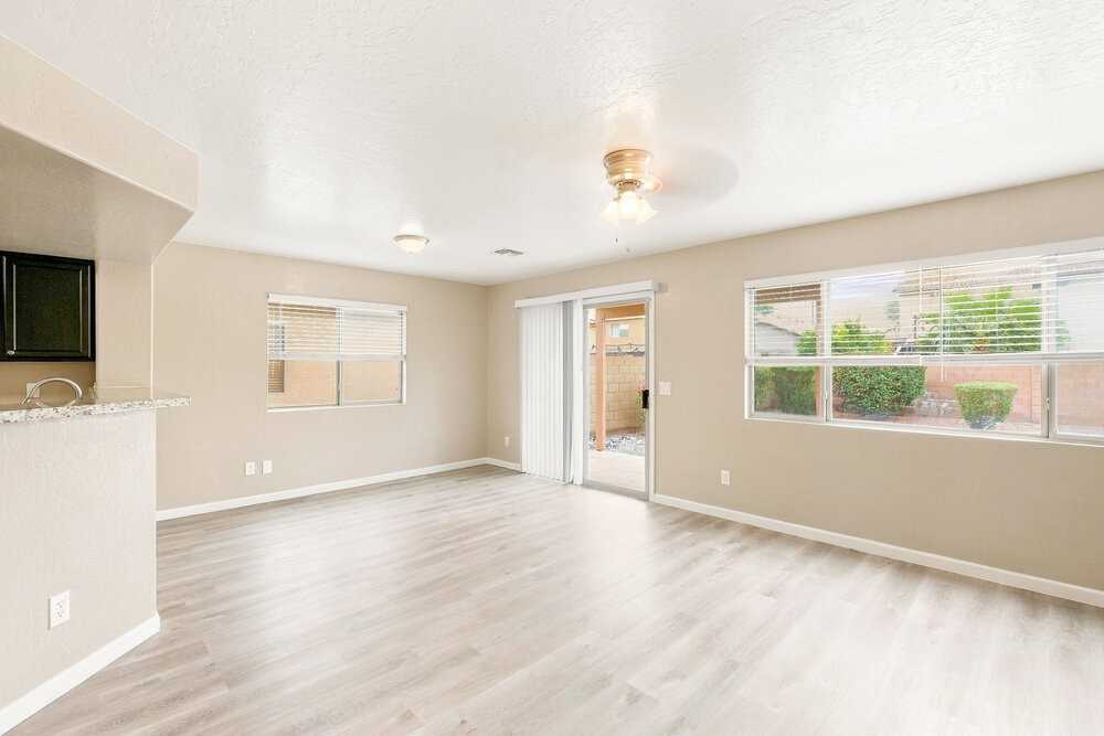 13821 W Keim Dr - Photo 5 of 17