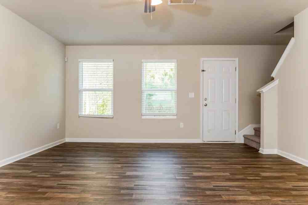 2554 Wood Bend Ln #22 - Photo 4 of 17