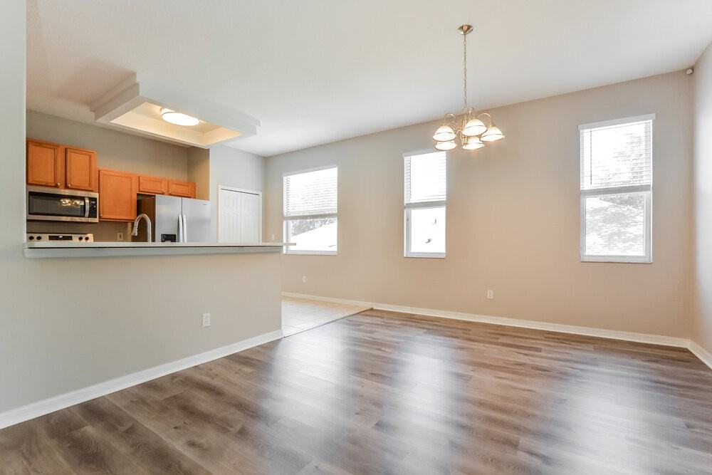 3694 Fallscrest Cir - Photo 5 of 19