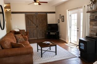 22748 Country Rd - Photo 1 of 1