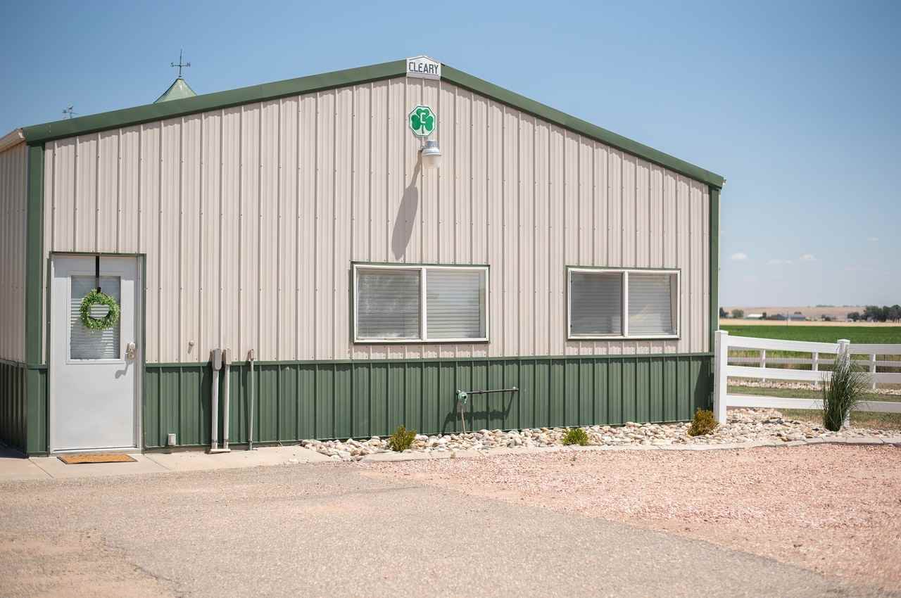 22748 Country Rd - Photo 2 of 18