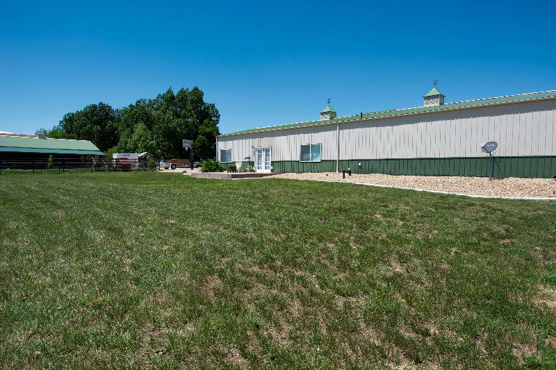 22748 Country Rd - Photo 4 of 18