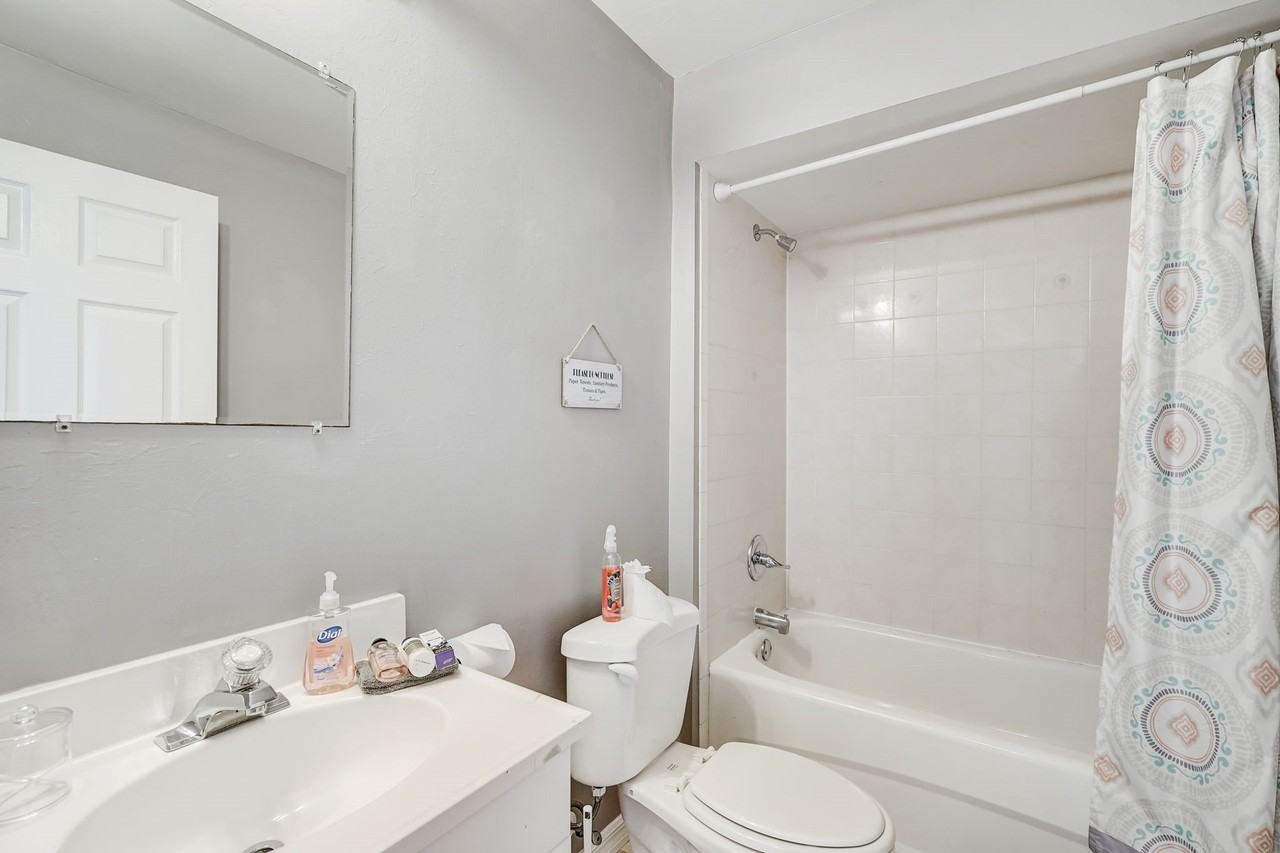 612 Se 14th Ter - Photo 6 of 7