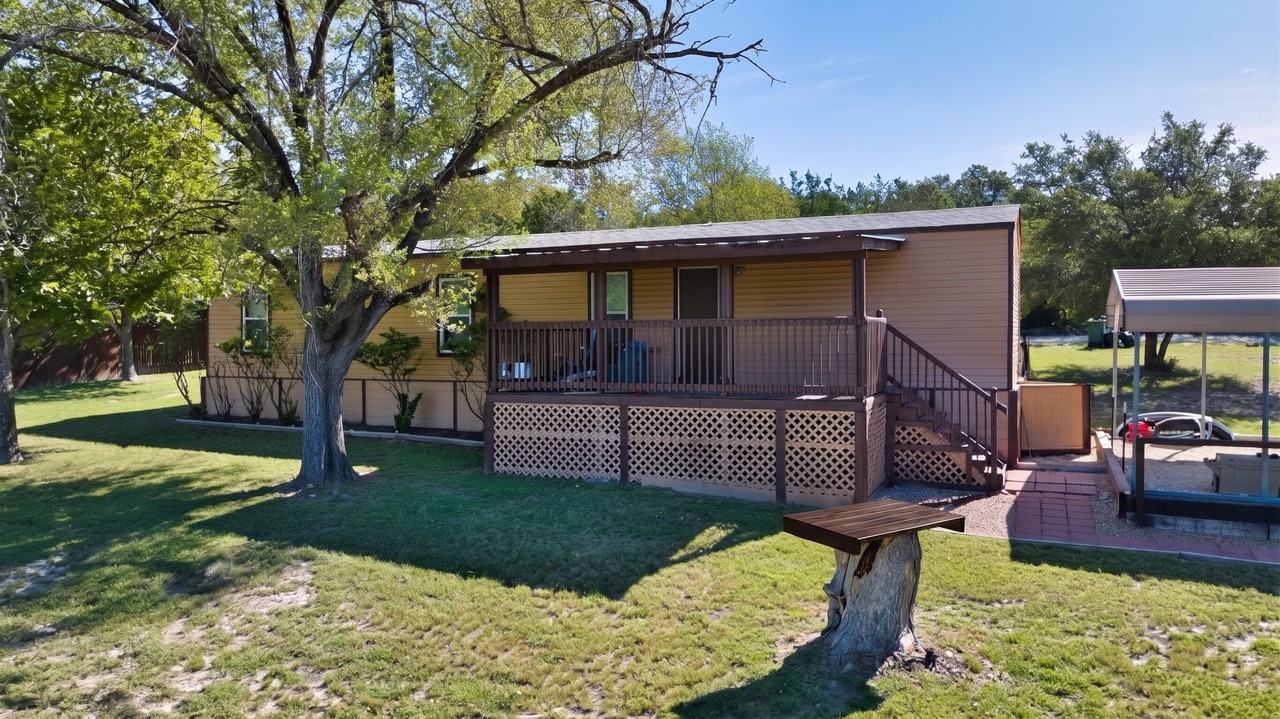 3340 Medina Hwy #C - Photo 2 of 30