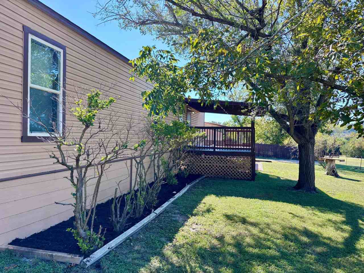 3340 Medina Hwy #C - Photo 3 of 30