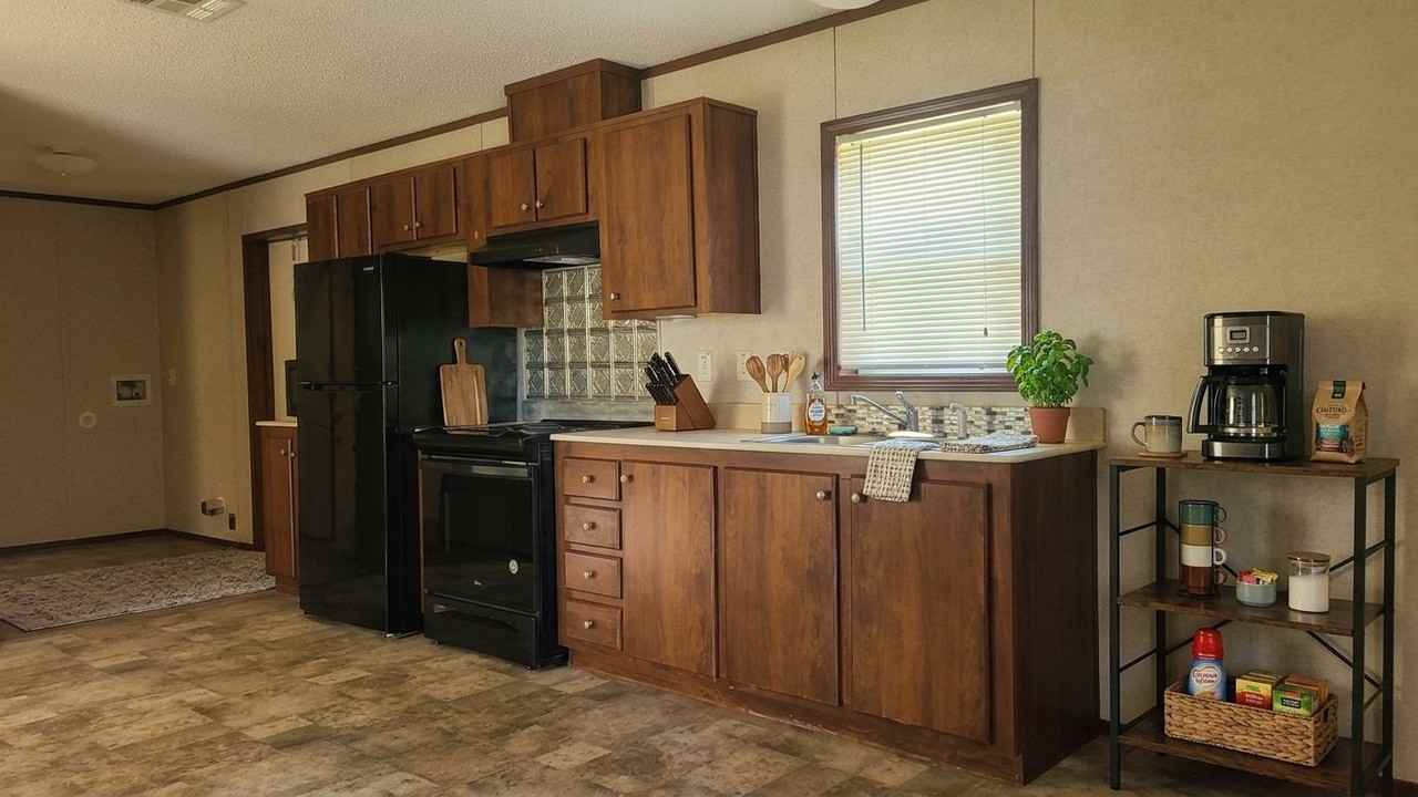 3340 Medina Hwy #C - Photo 5 of 30