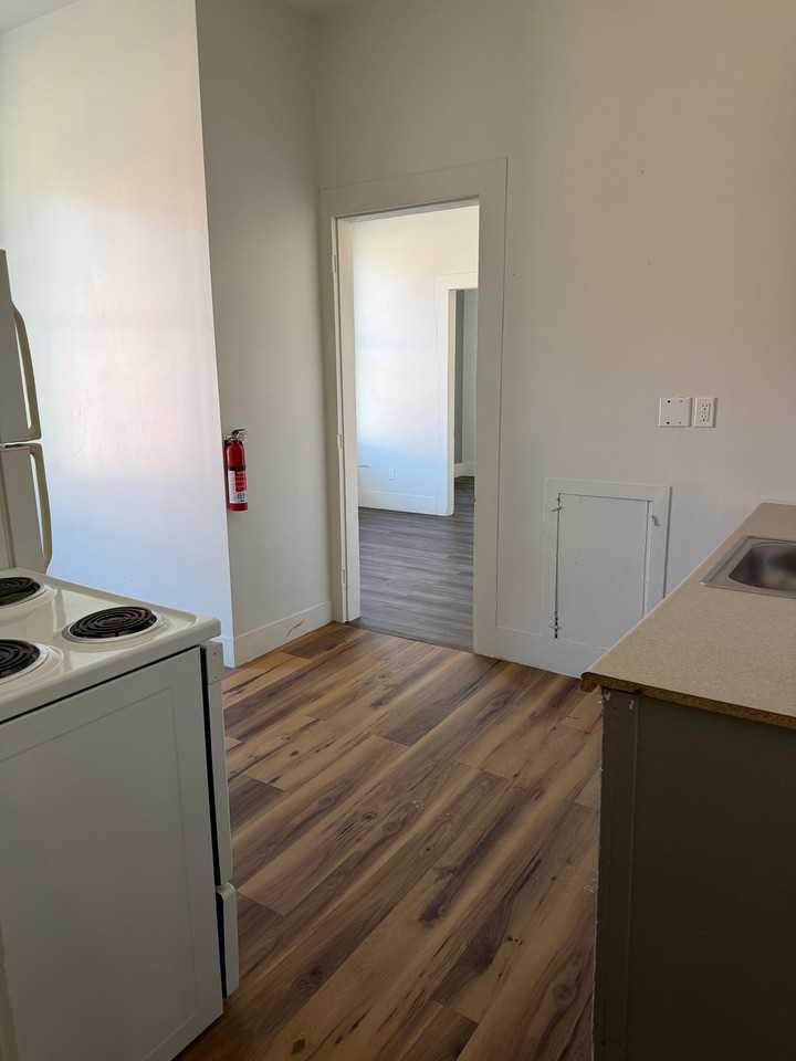 12 State St #2 - Photo 3 of 10