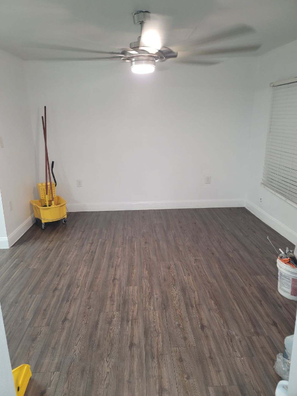 1829 Ruby St - Photo 6 of 17