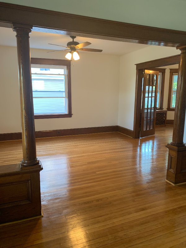 33 Elizabeth St #1 - Photo 3 of 23