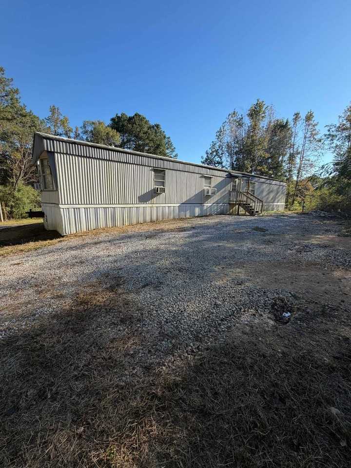 261 Memory Ln - Photo 3 of 21