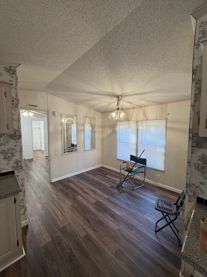 261 Memory Ln - Photo 5 of 21