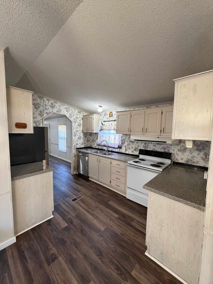 261 Memory Ln - Photo 6 of 21