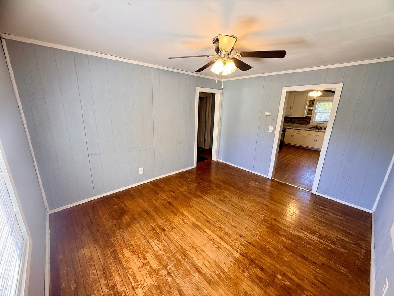 611 N Race St - Photo 5 of 13