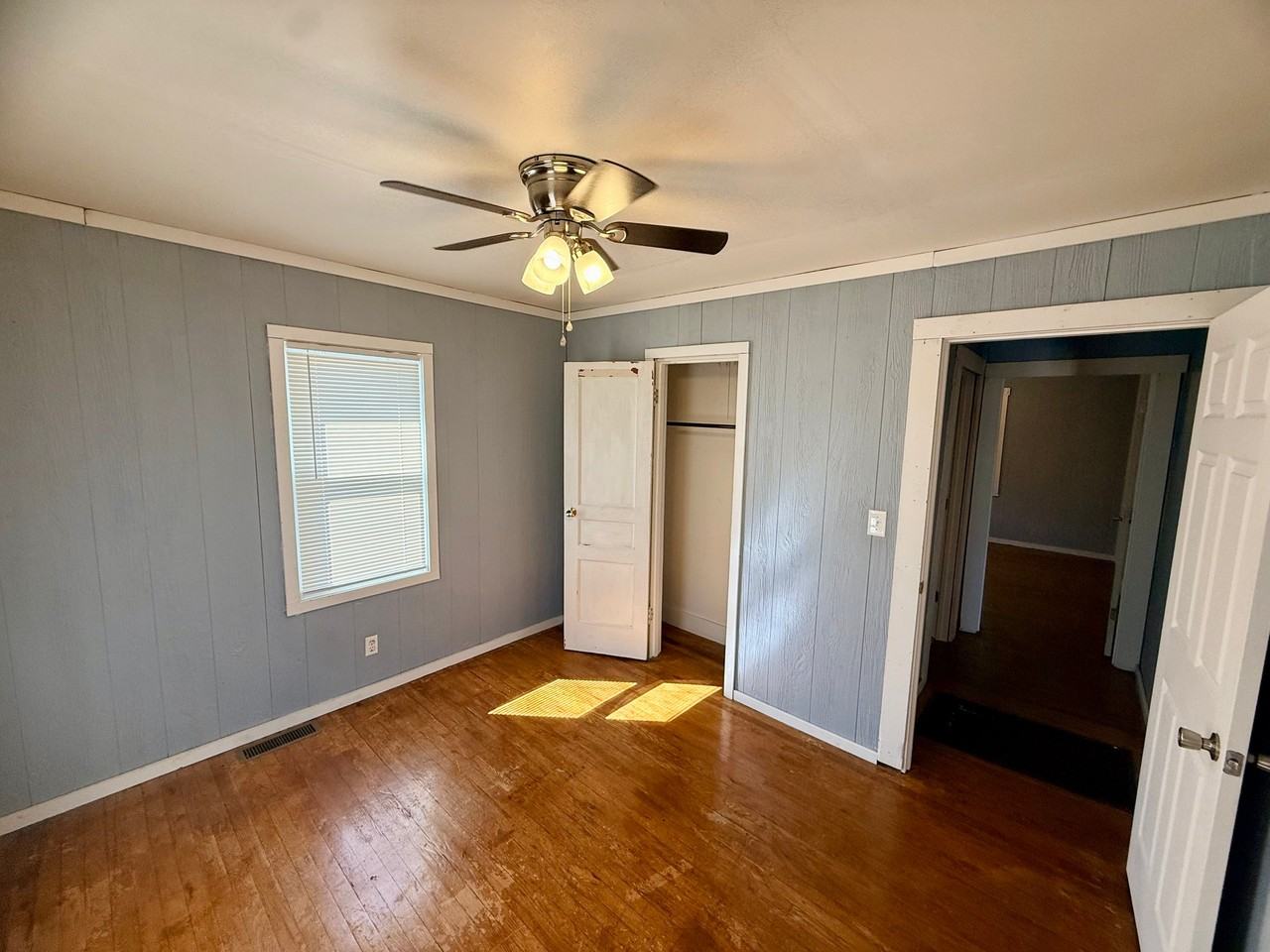 611 N Race St - Photo 7 of 13