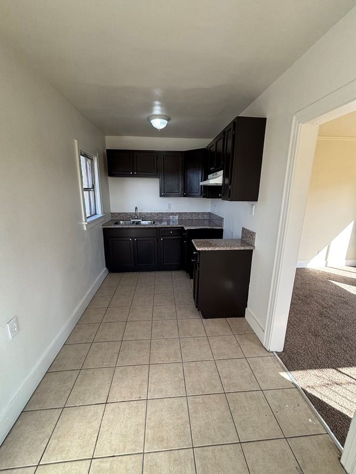 317 East 61st Street #1/2 - Photo 5 of 11