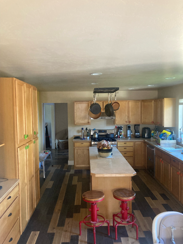 706 Quasar Ln - Photo 2 of 7