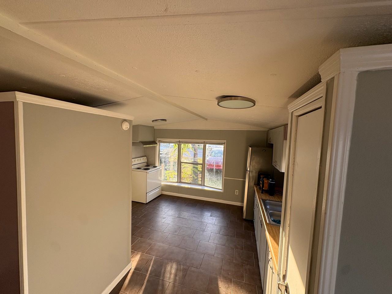 219 Dairy Rd #219B - Photo 4 of 14