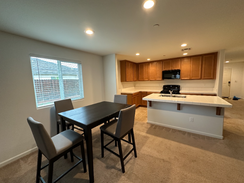 1335 Meadow Ranch St - Photo 4 of 11