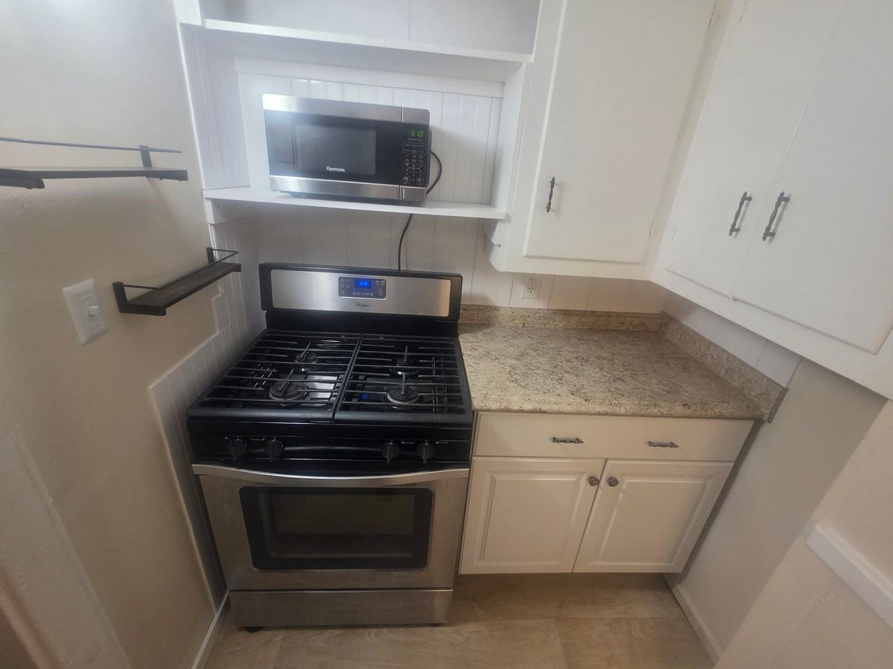 342 East St #C - Photo 5 of 14