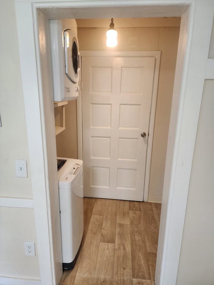 342 East St #C - Photo 6 of 14