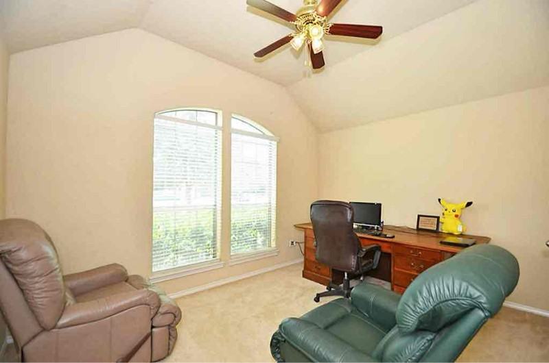 4422 Long Creek Dr - Photo 2 of 7