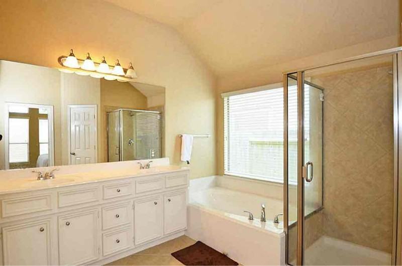 4422 Long Creek Dr - Photo 3 of 7