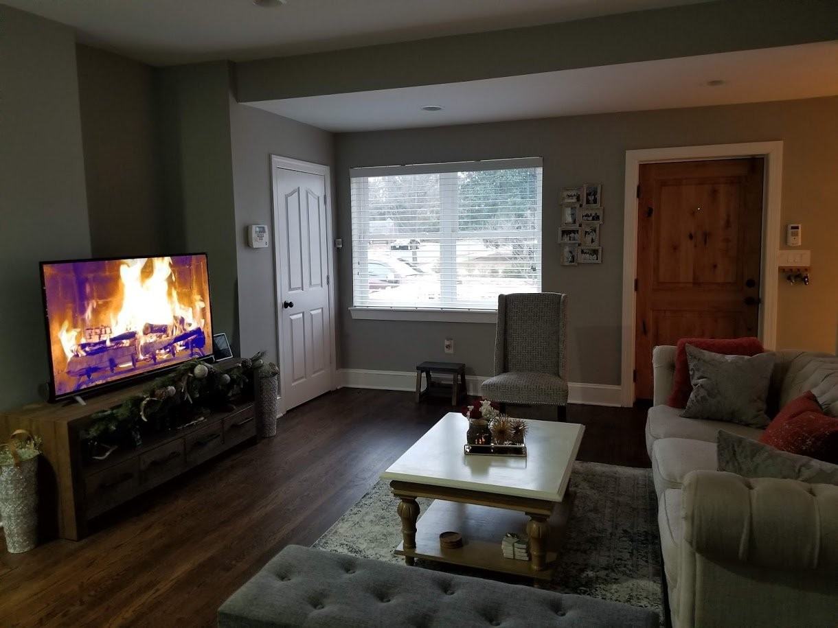 4426 Ord St Ne - Photo 7 of 50
