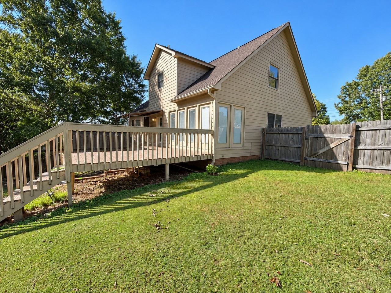 2109 Rocky Brook Rd - Photo 2 of 25