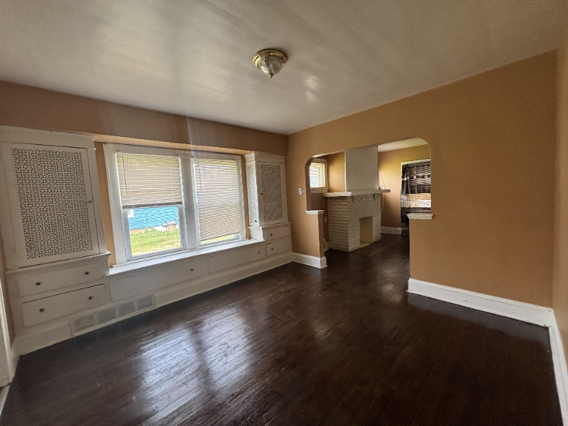 476 E 148th St #1 - Photo 3 of 9