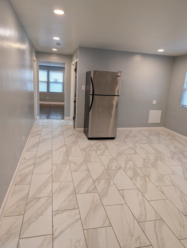 7501 S Eggleston Ave 2nd Fl #2 - Photo 2 of 8