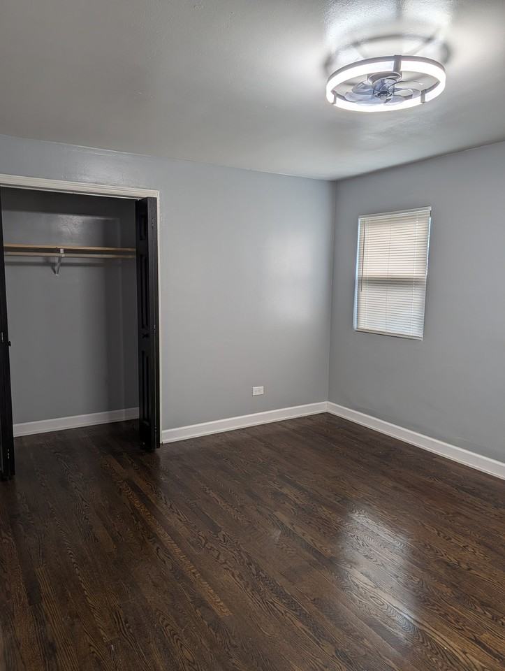 7501 S Eggleston Ave 2nd Fl #2 - Photo 4 of 8