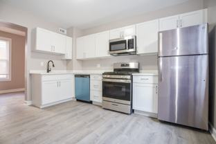 1925 W Warner Ave #CH2 - Photo 1 of 1