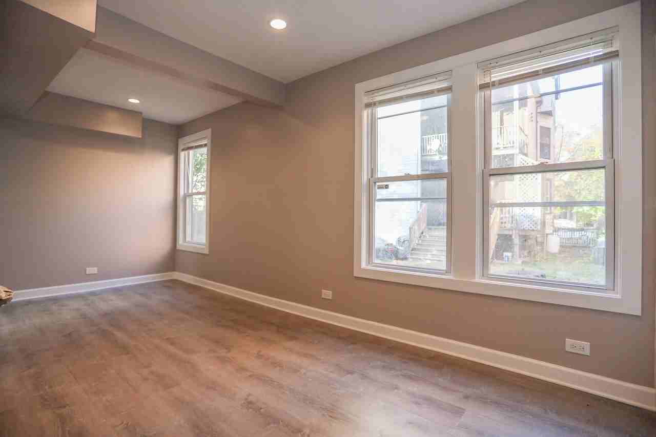 1925 W Warner Ave #CH2 - Photo 5 of 10