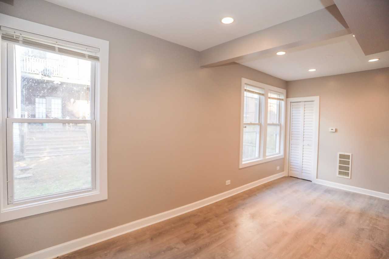 1925 W Warner Ave #CH2 - Photo 7 of 10