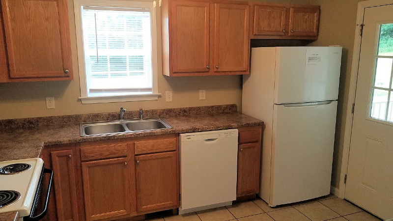 3980 Howard Gap Rd #3980B - Photo 4 of 11