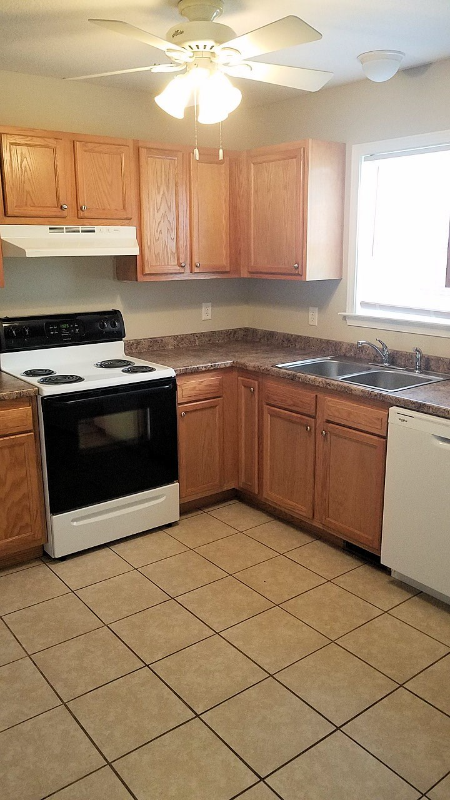 3980 Howard Gap Rd #3980B - Photo 5 of 11