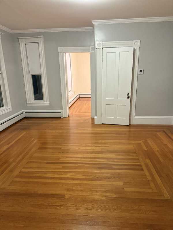 705 Pine St - Photo 4 of 14